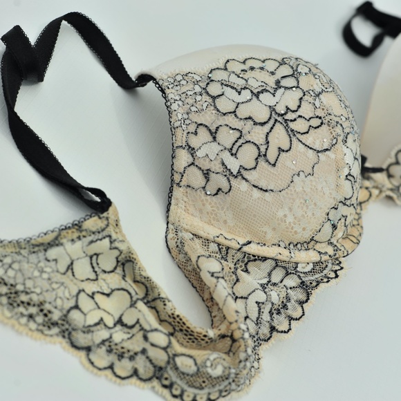 Victoria's Secret Vintage 36B BRA White Black crystallized DREAM ANGELS - Picture 7 of 11